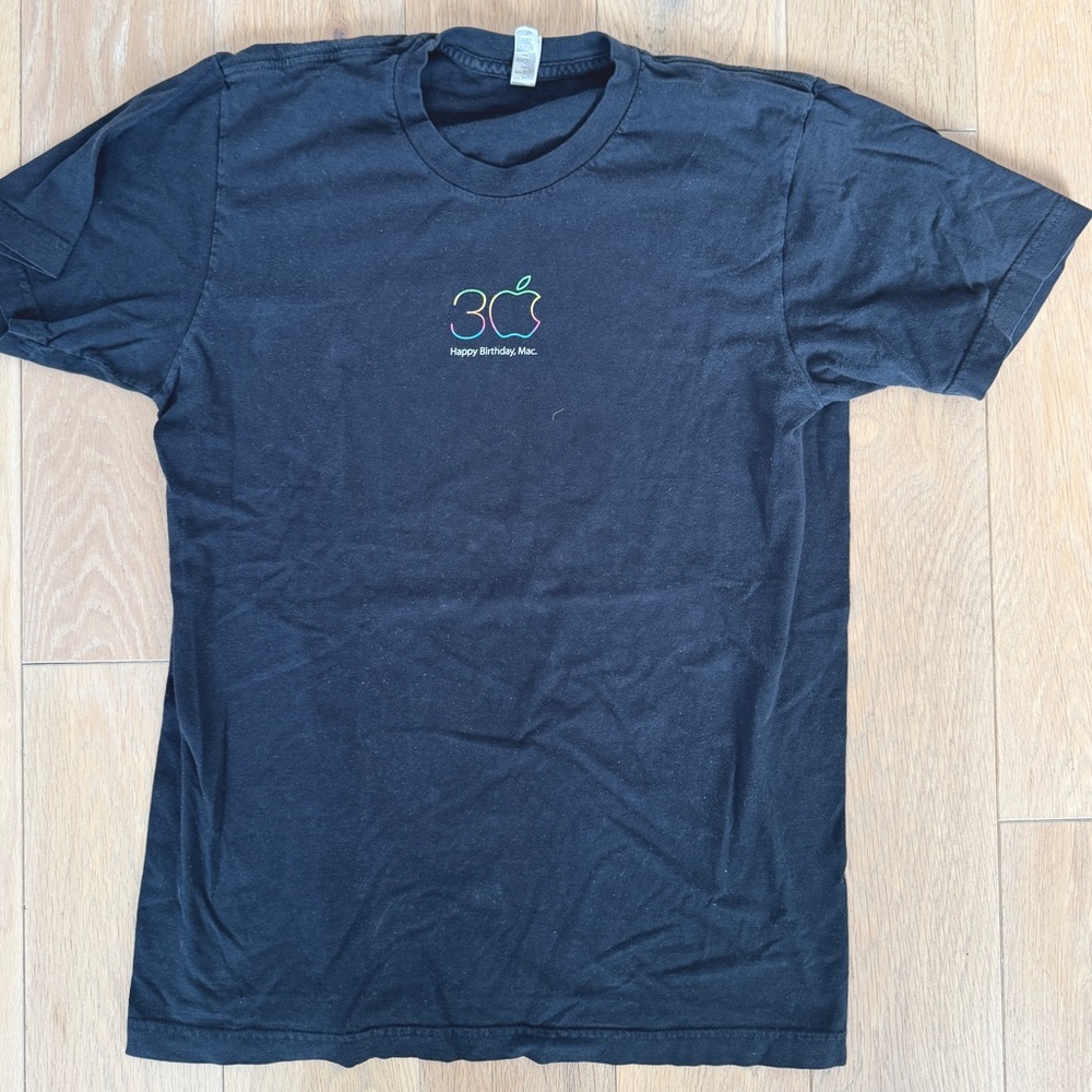 RARE Apple Inc Happy 30th Birthday Mac Shirt